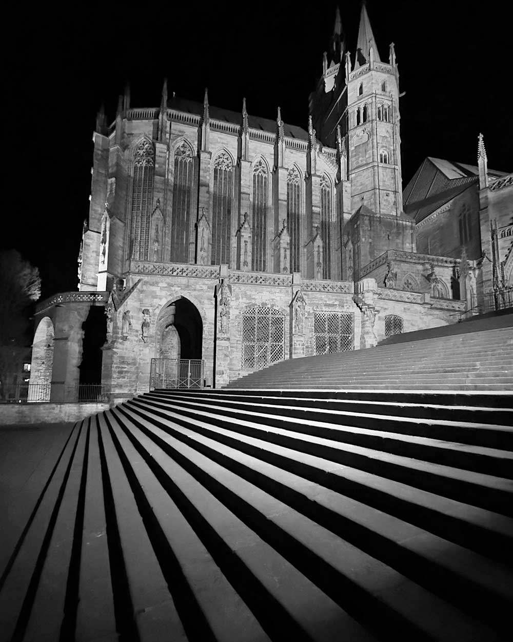 erfurt-dom-steps-night-bw-1000 Erfurter Dom at Night