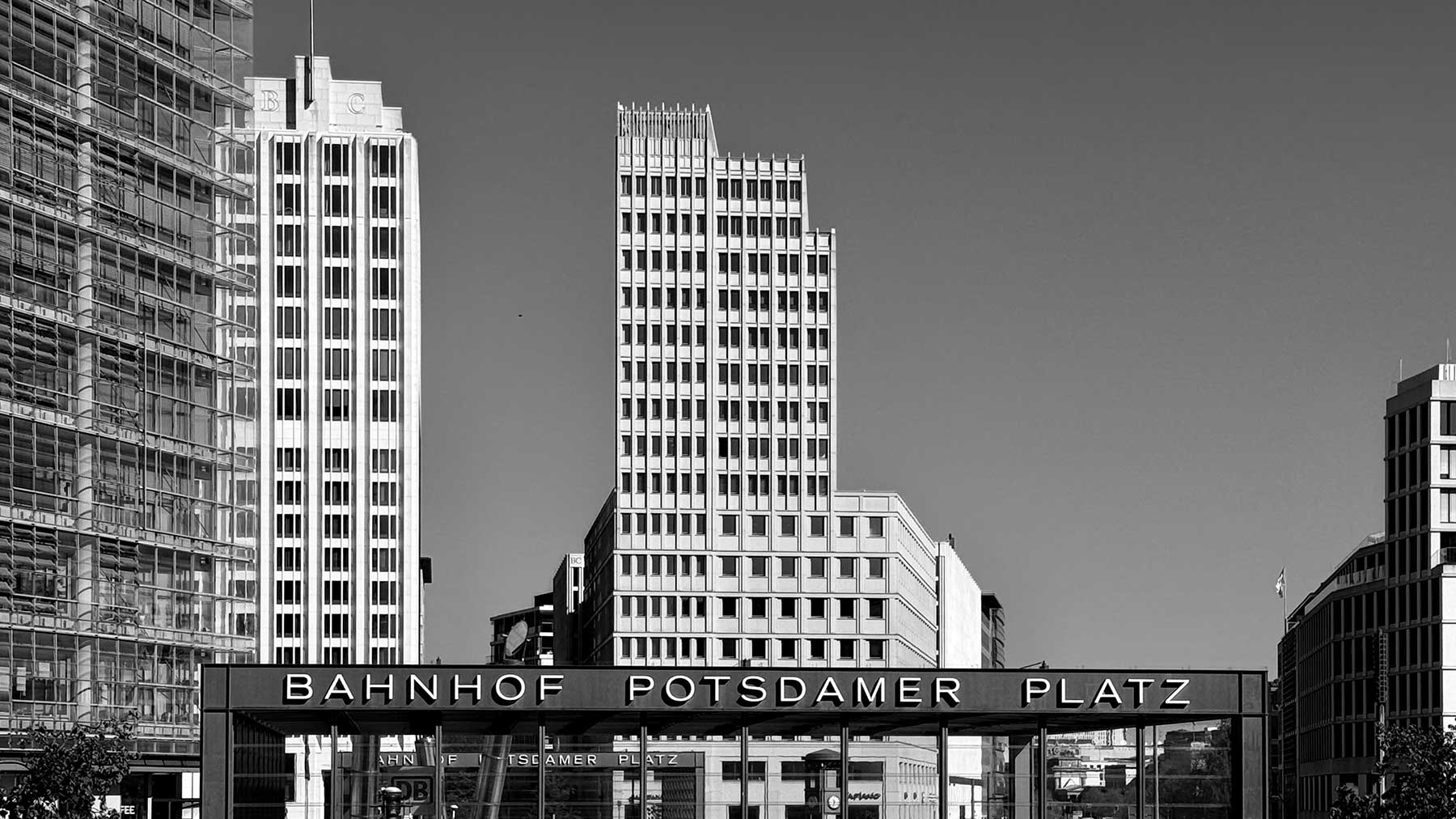 potsdamer-platz-railway-station-1800 Potsdamer Platz Railway Station Berlin